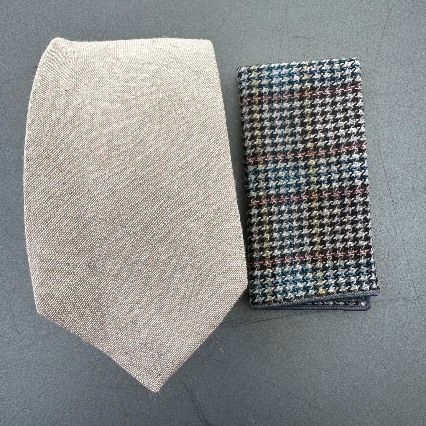 Spruce green linen tie and check pocket square for weddings.