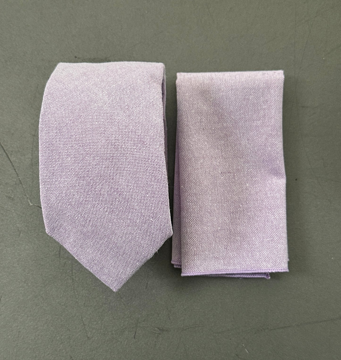 A light purple lavender mens tie and lilac pocket square set for weddings.