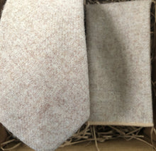 Load image into Gallery viewer, Dill: Tie and Pocket Square in an Ivory Chunky Wool For Weddings and Men&#39;s GIfts