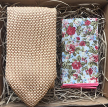Load image into Gallery viewer, CHampagne knitted mens necktie and a pink floral pocket square. This tie set is perfect for weddings and as a gift wrapped mens gift.