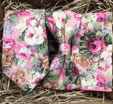 Load image into Gallery viewer, A pink floral men&#39;s tie, bow tie and pocket square. The set comes with free UK shipping and free gift wrap. Handmade by Daisy and Oak Studio.