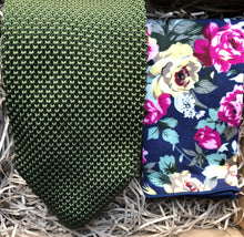 Load image into Gallery viewer, A handmade green knitted men&#39;s tie and floral pocket square handmade by Daisy and Oak Studio. All our ties comes with free gift wrapping and are the perfect men&#39;s gift.