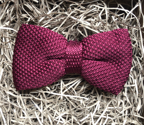 The Mulberry Bow Tie: Red Pre-Tied Bow Tie, Burgundy Knitted Bow Tie, Mens Bow Ties, Knitted Bow Tie, Men's Gifts, Men's Bow Ties